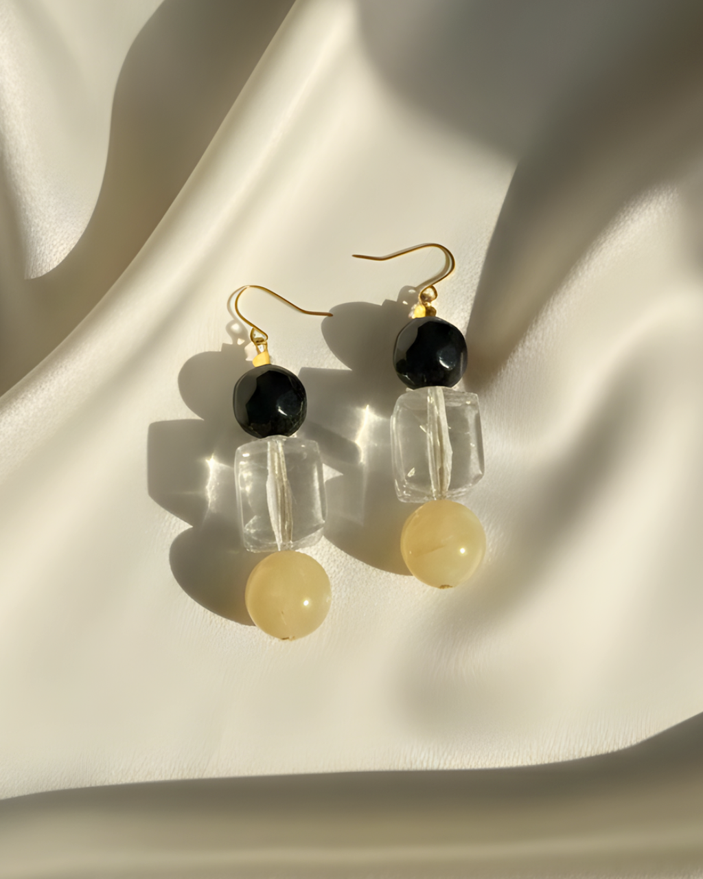 Monochrome Halo Drops