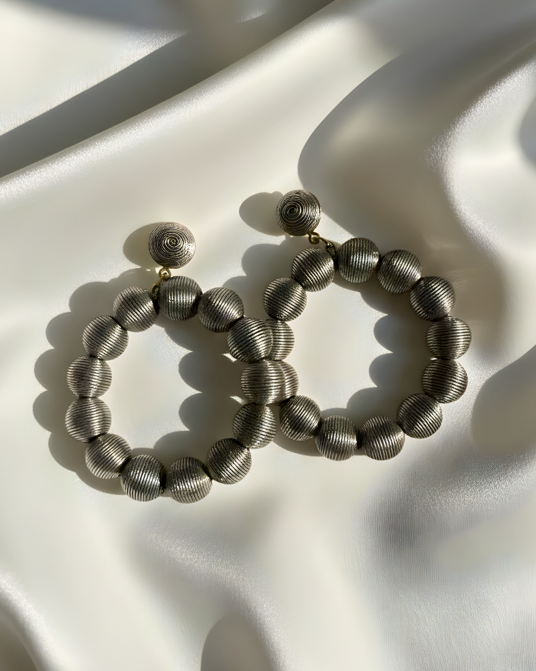 Ash Halo Loop Metallic