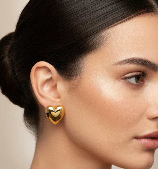 Sweetheart Gold Studs